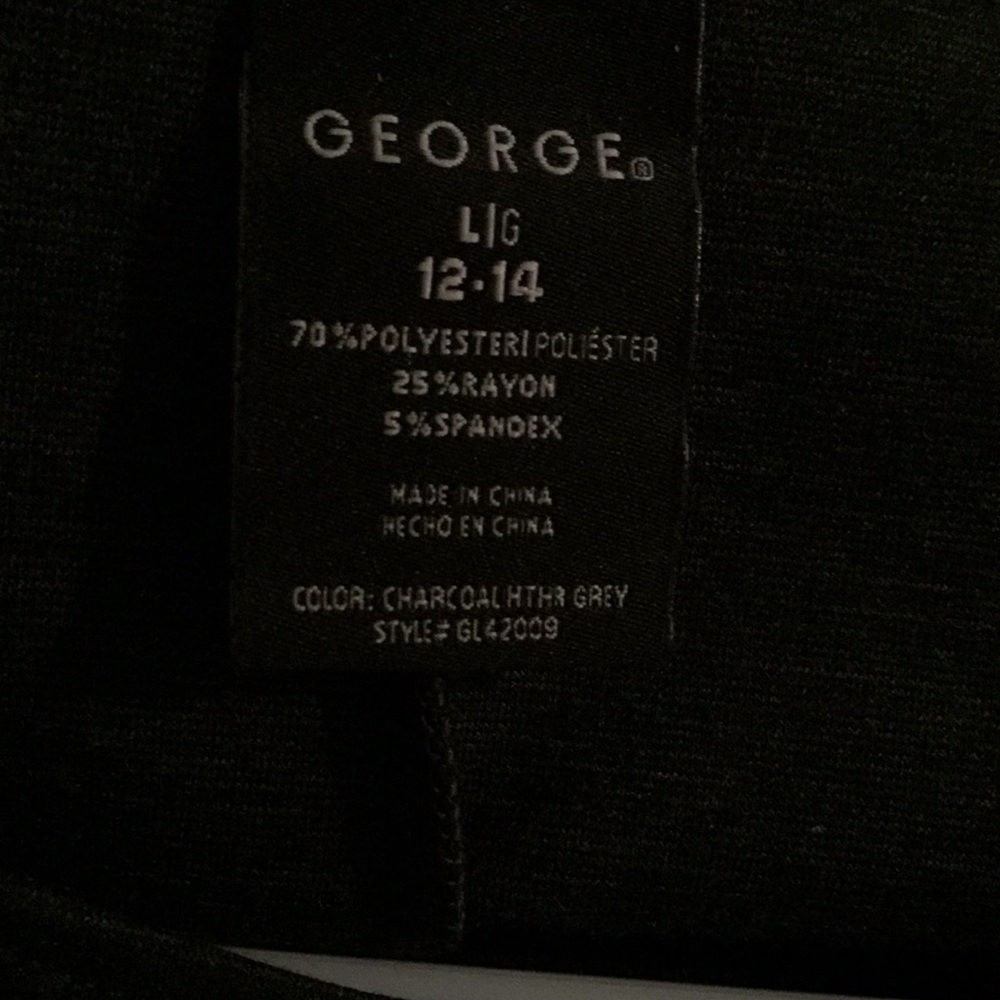 Jumper - Picture 3 of 3